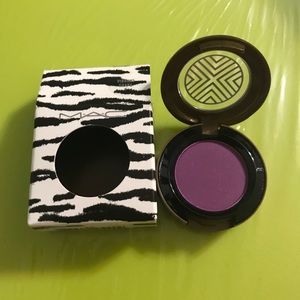 MAC purple eyeshadow